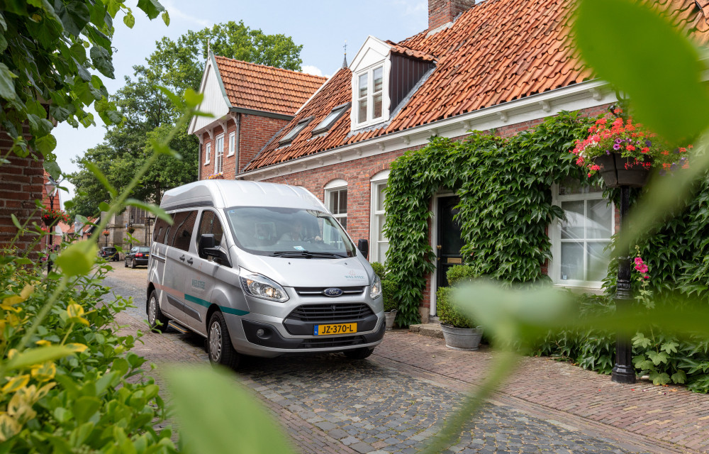 Chauffeur maaltijdtransport